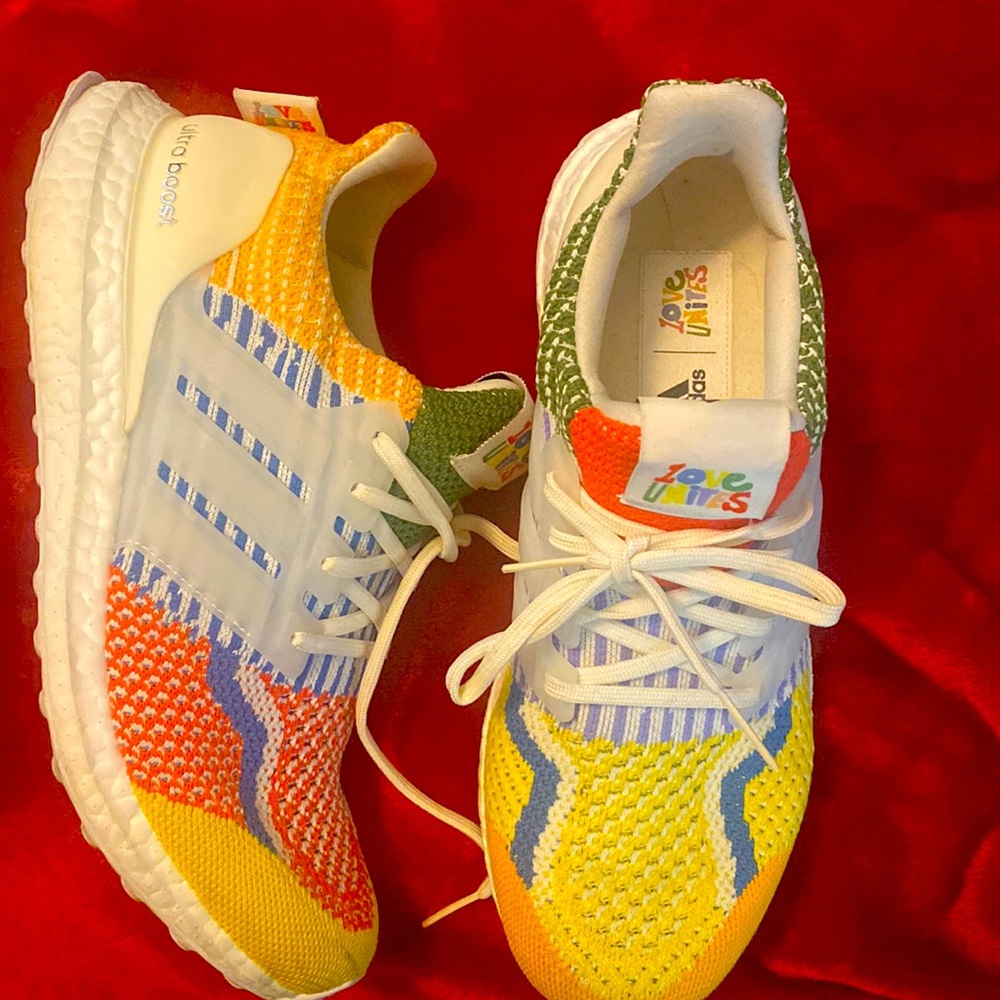 Adidas (mens sz 8 or womens sz 9.5)